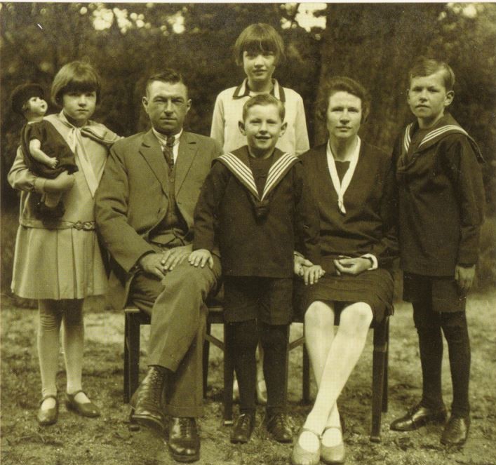 1926_Jan_steeman_gezin2.jpg