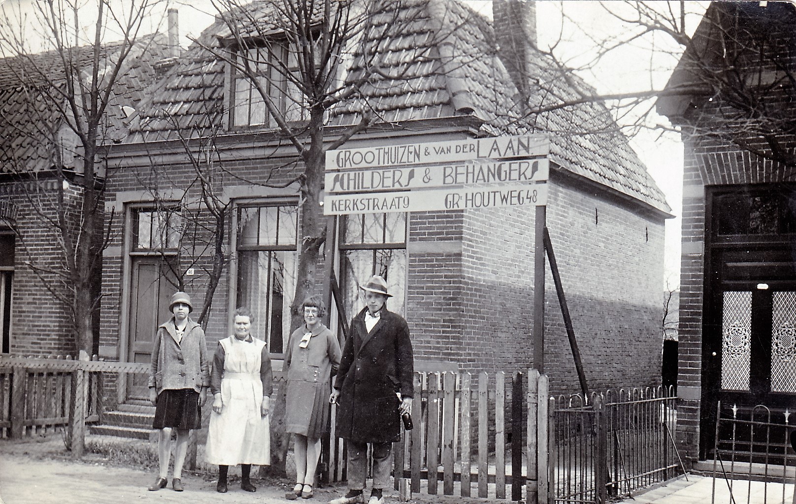 1936_sch_Pa_GrHtwg_2e_links_tAntje_vr_van_Jan_de_Wit_broer_van_Willem.jpg